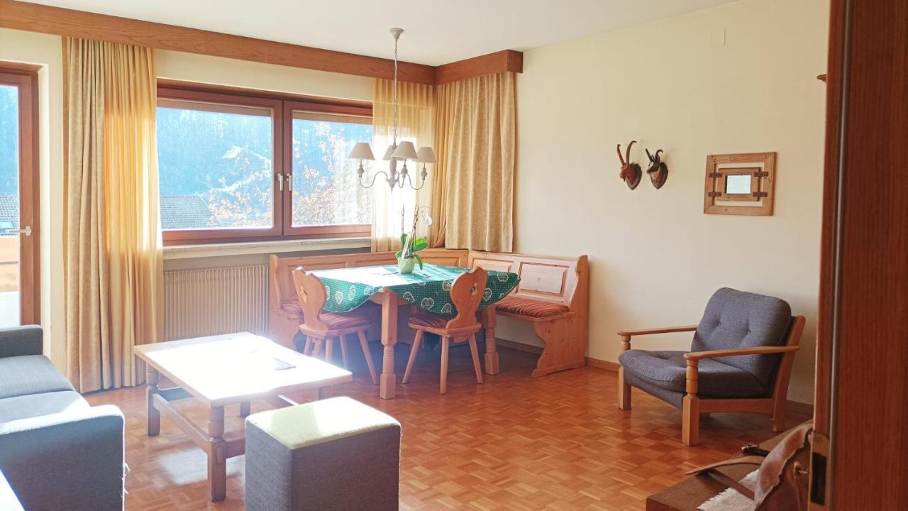 Apartment Lazzeri Toblach Exteriör bild
